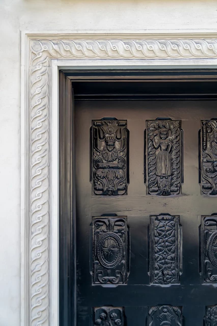 866 Lexington Avenue details photo 3