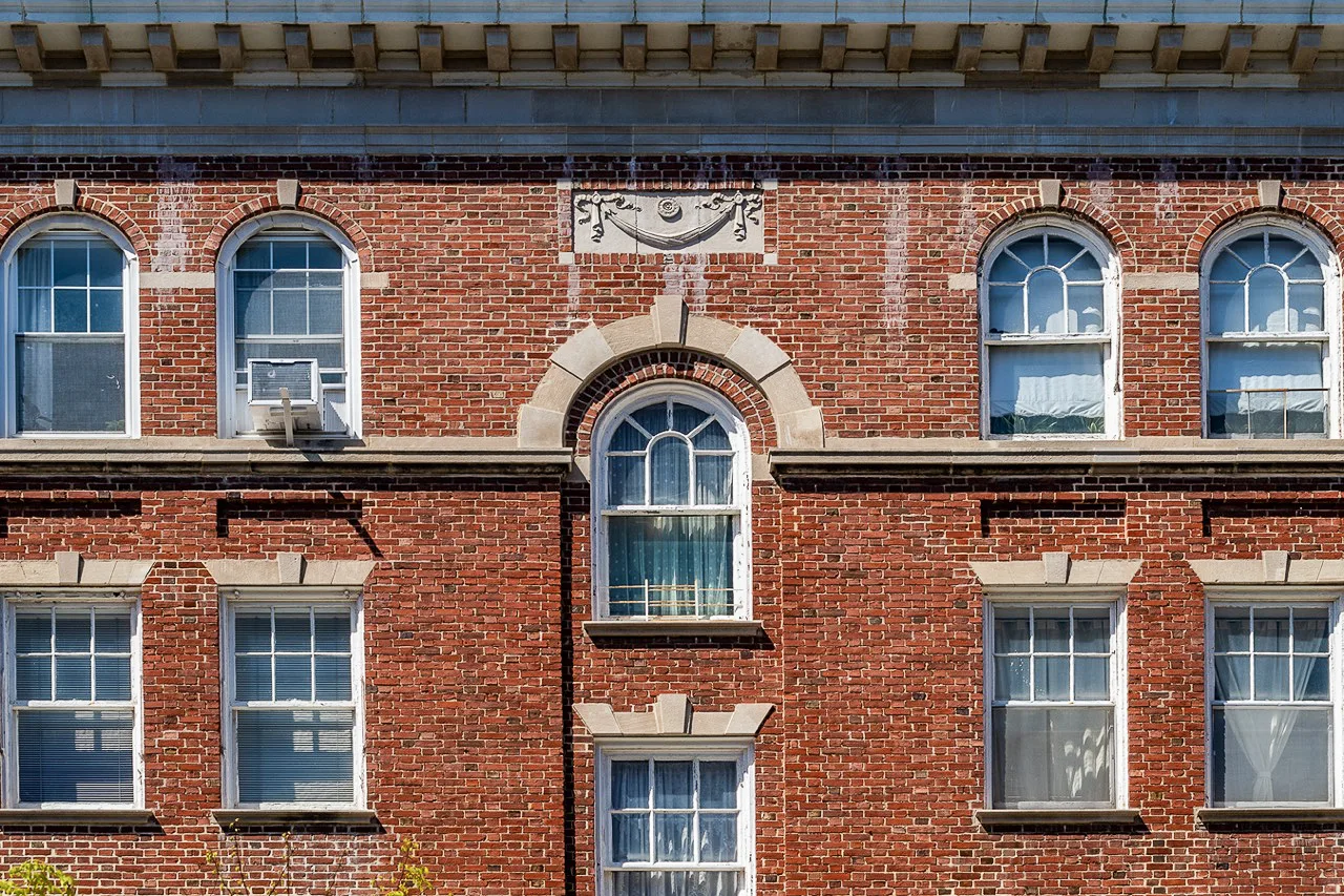Jackson Heights details photo 1